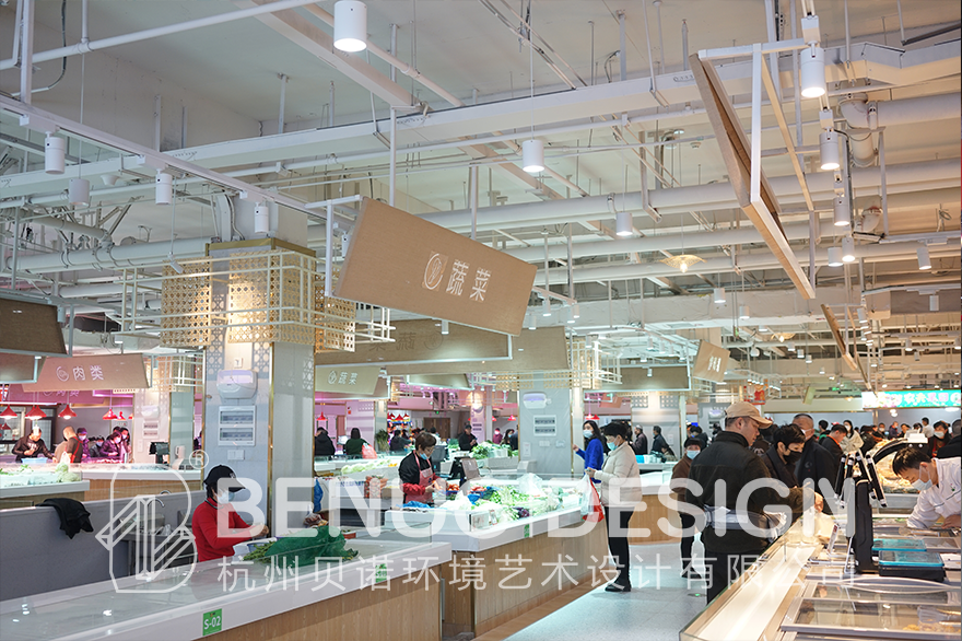 光線明亮的菜市場